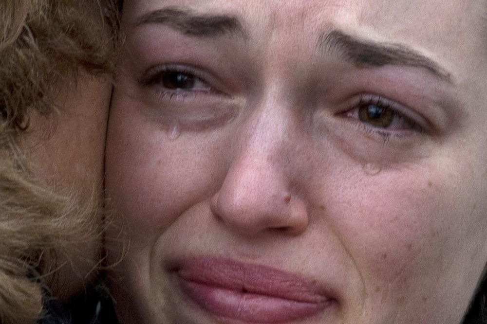 Silovali je i otac i brat, ne zna se čije je dete!