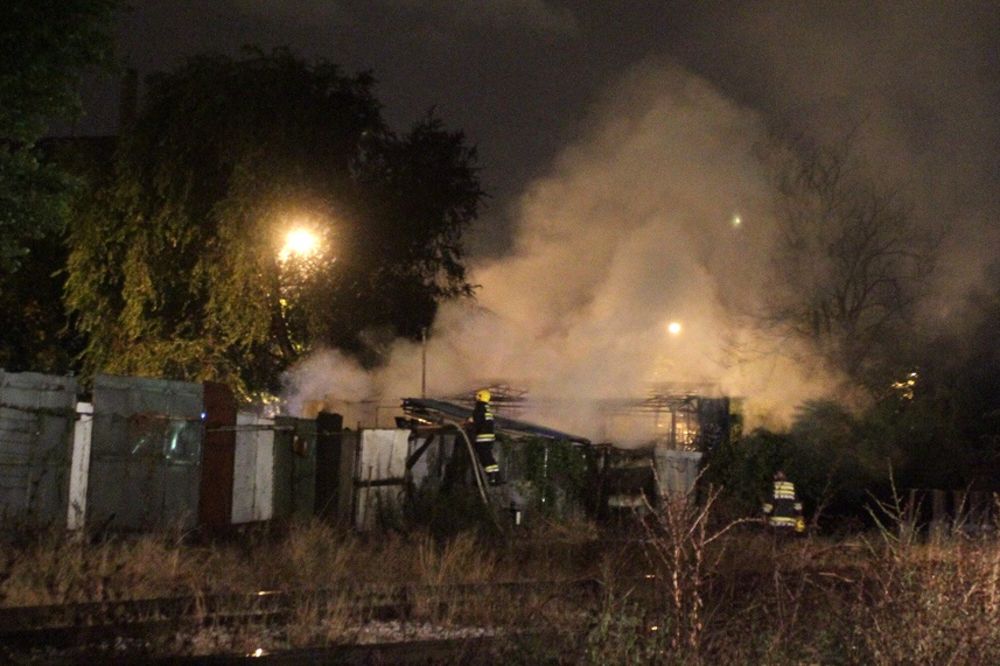 Sušio meso, zapalio krov Direkcije za urbanizam!