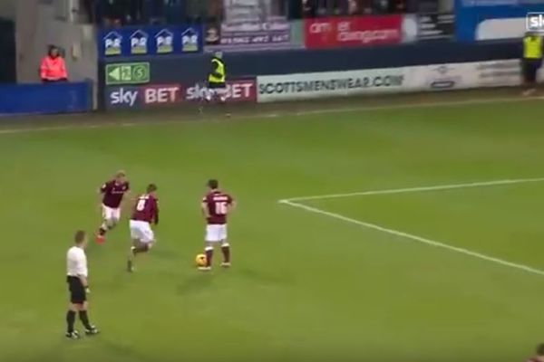 Ovakvu akciju kod slobodnjaka smo viđali samo na PES-u! (VIDEO)