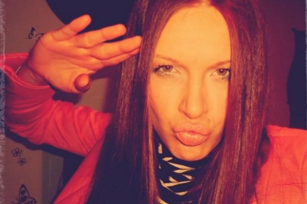 Luđa i slađa no ikad! Šta 10 godina kasnije radi i kako izgleda pobednica prvog srpskog Idola?