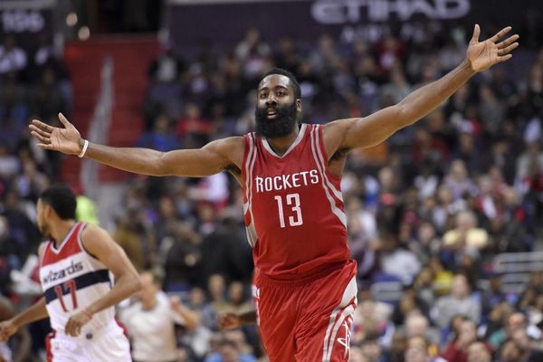 Da li znate kako izgleda Harden obrijan do gole kože? Skinuta najpoznatija brada sveta! (FOTO)