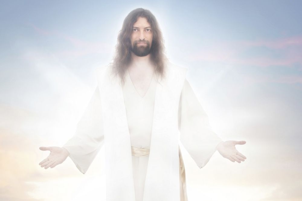 Isus je postao farmer, oženio se i dobio 3 ćerke?! Ovako jedan narod vidi našeg Boga! (VIDEO)