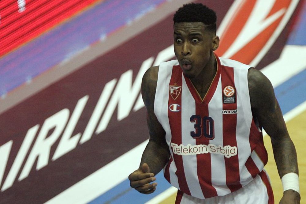 Kvinsijevo zakucavanje u TOP 5 poteza kola Evrolige! (VIDEO)