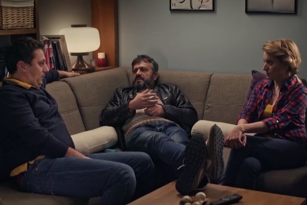 Bahati Sergej u gostima kod Andrije i Anđelke: Ovo ti je žena? A, jel radi kod tebe? (VIDEO)