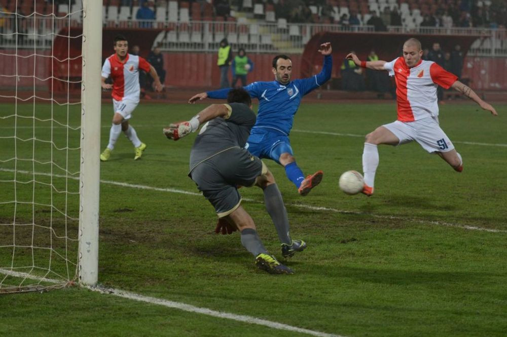 Partizan i Ajaks žele golmana Jagodine!