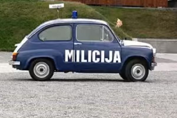 Dobra, stara Jugoslavija: Fića, Bitlsi, Bridžit Bardo...sećate se SFRJ? (VIDEO)