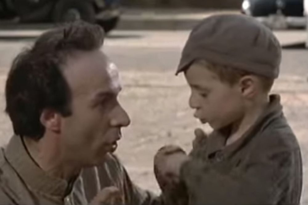 Mali Đozue je porastao: Kako danas izgleda klinac iz filma Život je lep? (FOTO)