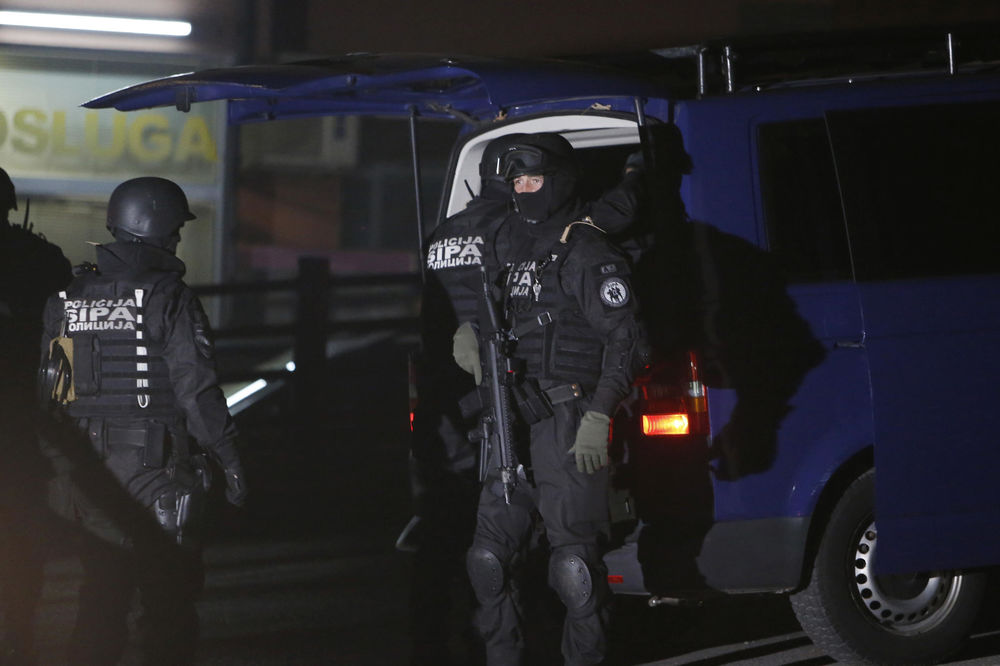 Džihadisti iz susedstva: 11 osoba uhapšeno u Sarajevu (FOTO)