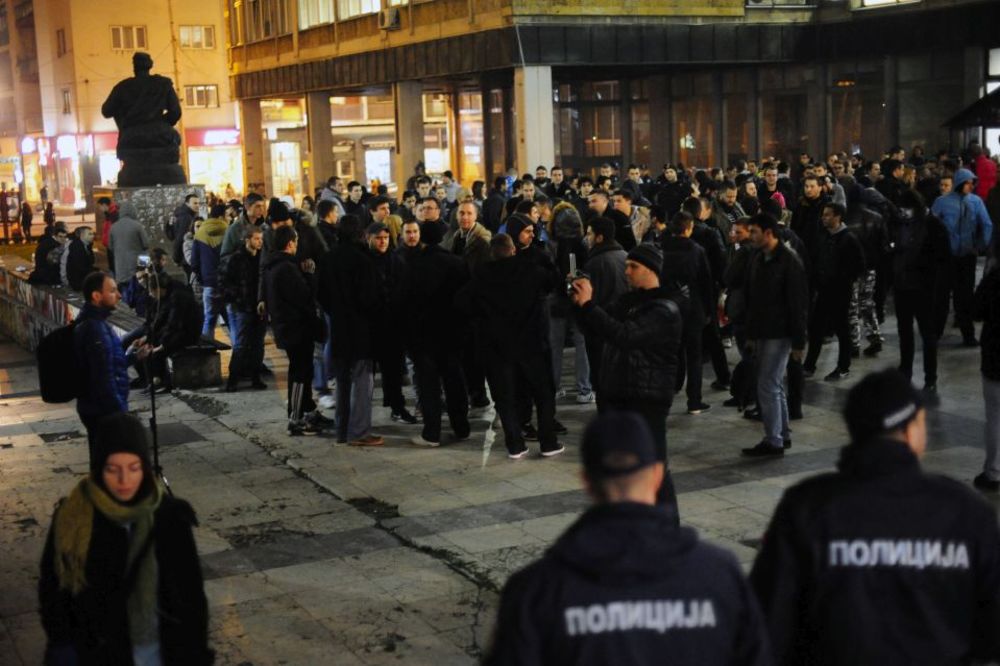 Protest Grobara zbog prekrečenog grafita: Vratite čuvara na posao! (FOTO)