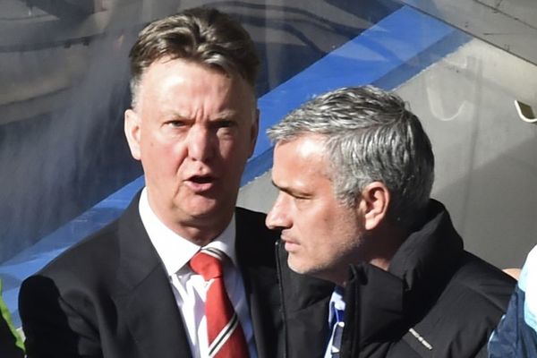 Ostrvski mediji parkirani ispred Old Traforda, cela Evropa čeka otkaz Luja van Gala! (FOTO)