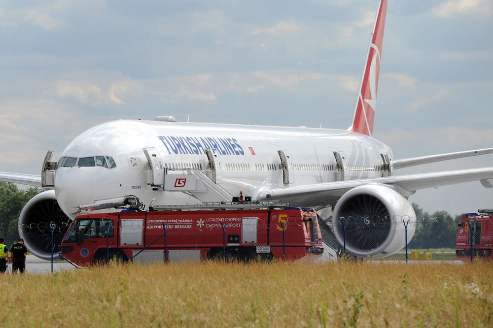 Eksplozija na aerodromu u Istanbulu, dvoje povređenih!