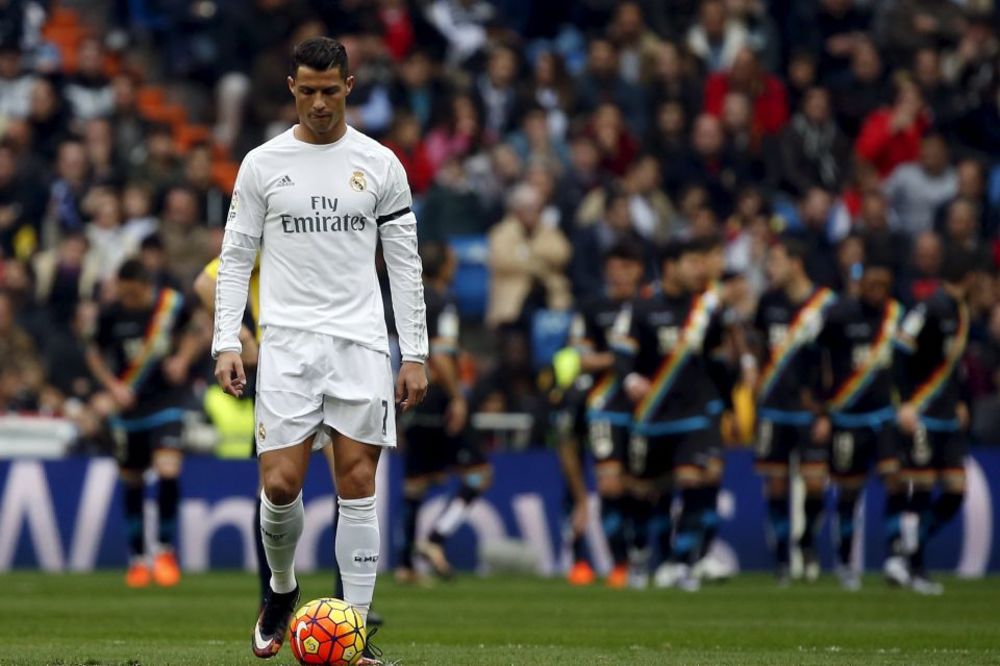 Kako će ovo Portugalac podneti? Najbolji tim 2015. godine bez Ronalda! (FOTO)