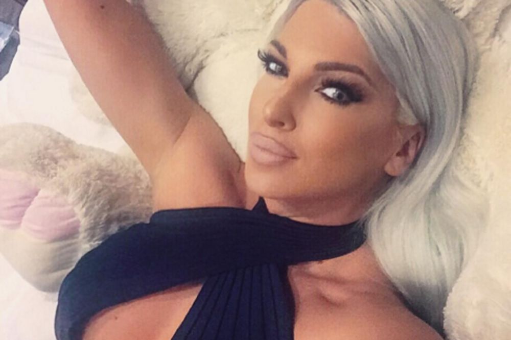 Jelenu Karleušu su svi isprozivali zbog ove haljine! (FOTO)