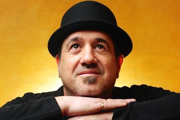 Kad Neno zapeva o ljubavi... U čast Đavolima i Beograđanima!