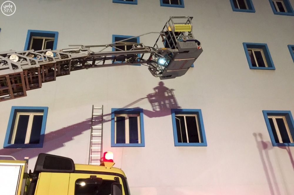 Najmanje 25 osoba poginulo, 107 povređeno u požaru koji je zahvatio bolnicu! (FOTO)