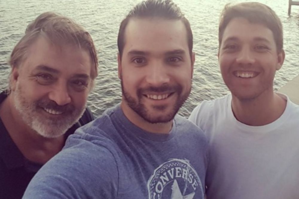 Potukao se Brenin sin, tata Boba mu pritekao u pomoć! (FOTO)