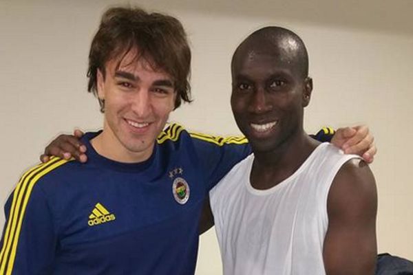 Susret crno-bele braće u Turskoj: Dijara i njegov brat Lazar! (FOTO)