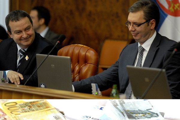 Bahato do bola: Država potrošila 840 miliona evra za ulepšavanje slike o sebi