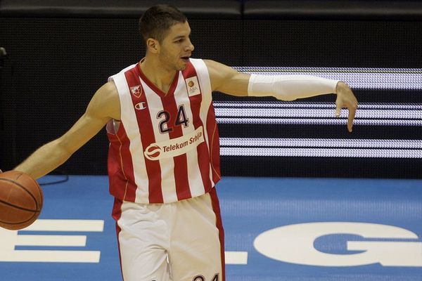 Plej Zvezde oduvao Hrvate: Ovako se Jović poigravao sa Zadranima! (FOTO) (VIDEO)