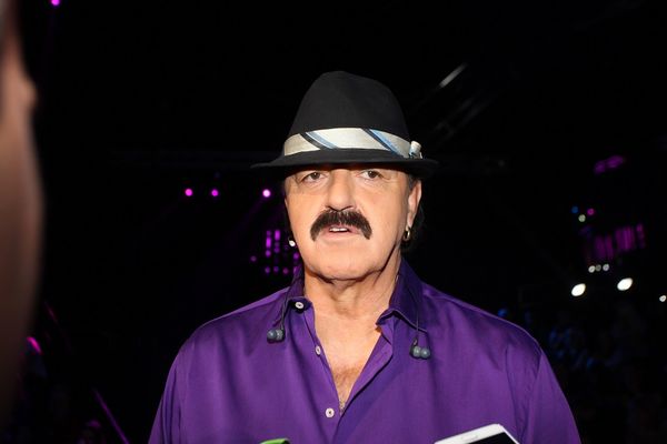 Haris ima kratak fitilj: Napravio skandal na snimanju novogodišnjeg programa! (FOTO)