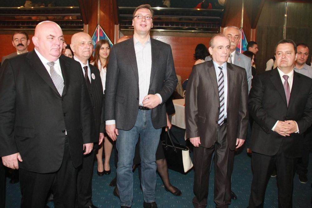 Palma ne odustaje: Nameračio se da uvošti Vučića!