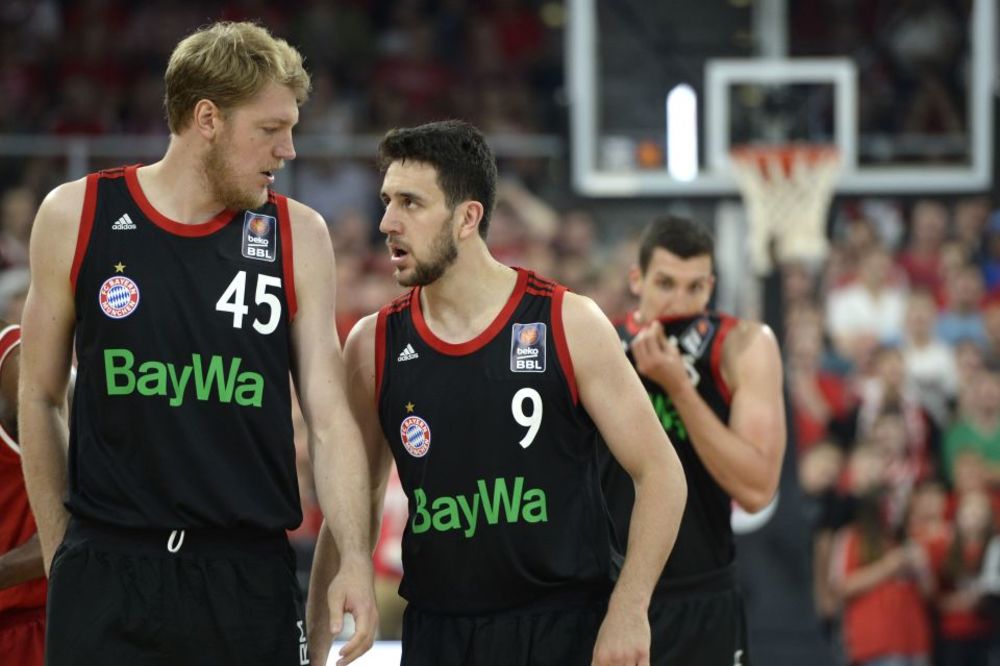 Sada je i zvanično: Vasilije Micić je novi košarkaš Crvene zvezde! (FOTO)