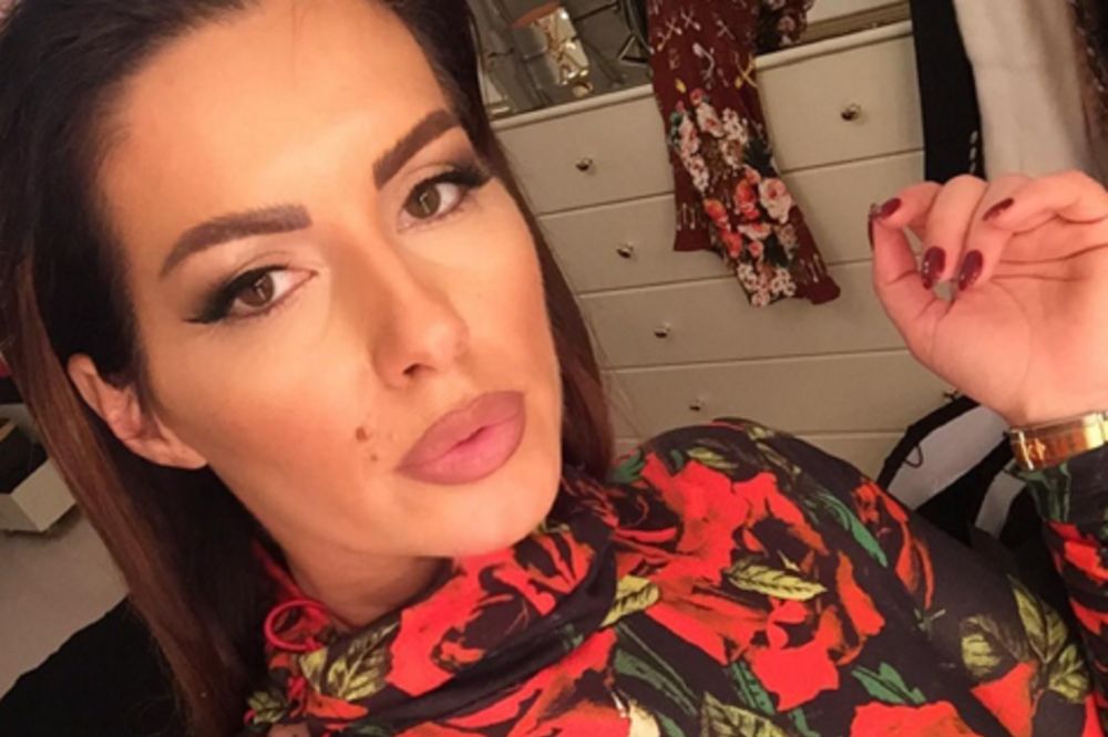 Obožavaoci osuli paljbu po Seki Aleksić: Voli životinje, a ne izlazi iz bunde! (FOTO)