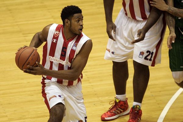 Raskid se dugo nazirao: Tompson odlazi iz Zvezde!