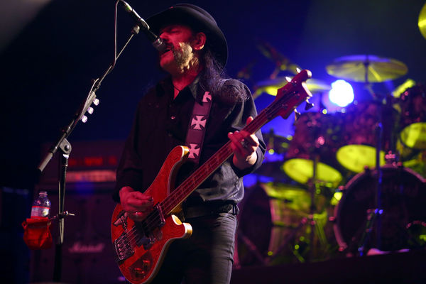 Rokenrol je ostao bez svog kralja: Umro Lemi, pevač grupe Motörhead! (FOTO) (VIDEO)
