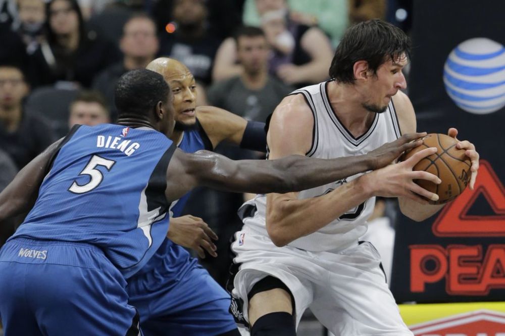 Greg Popović je oslobodio zver: Marjanović razbucao Minesotu i doneo Sparsima pobedu! (VIDEO)