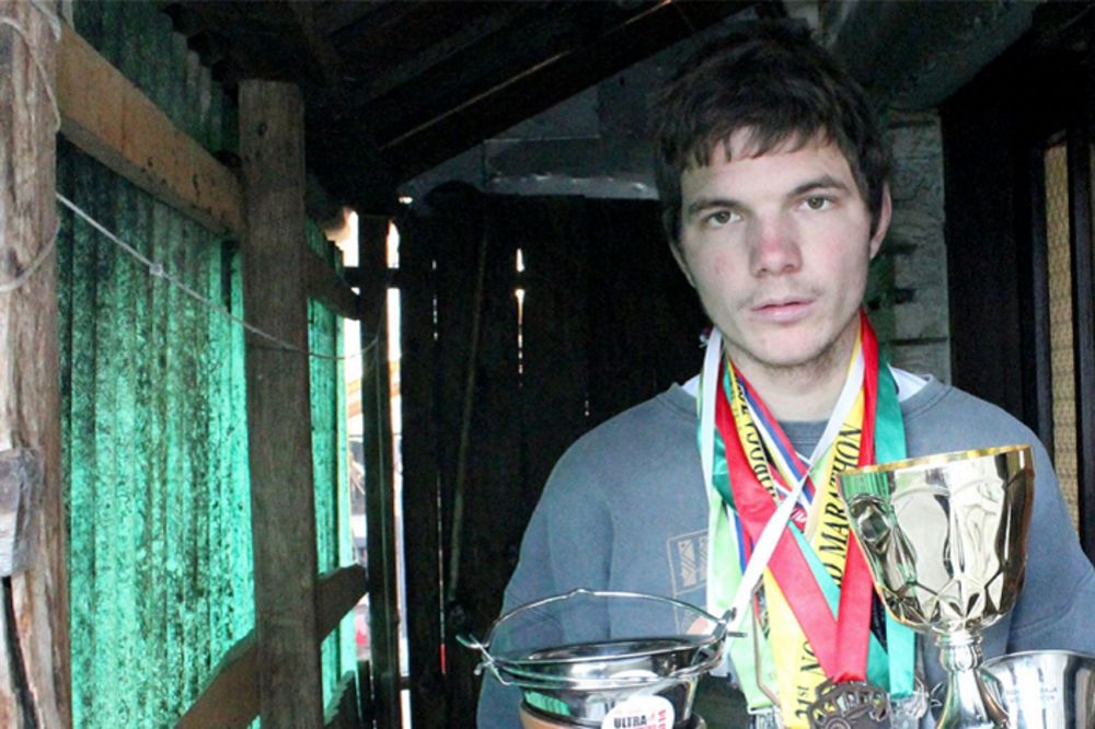 Srbija je opet pobedila: Siromašnom Lazaru, koji nema nigde nikog, pomoć stiže sa svih strana!