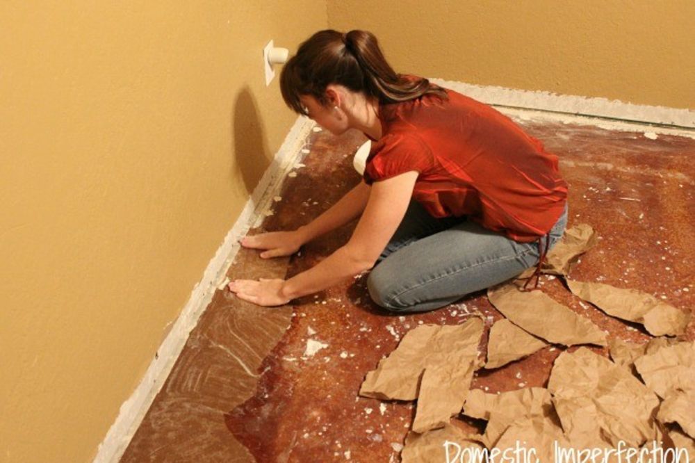 Zalepila je zgužvan papir na pod. Zvuči ludo, ali krajnji rezultat će vas oduševiti (FOTO)