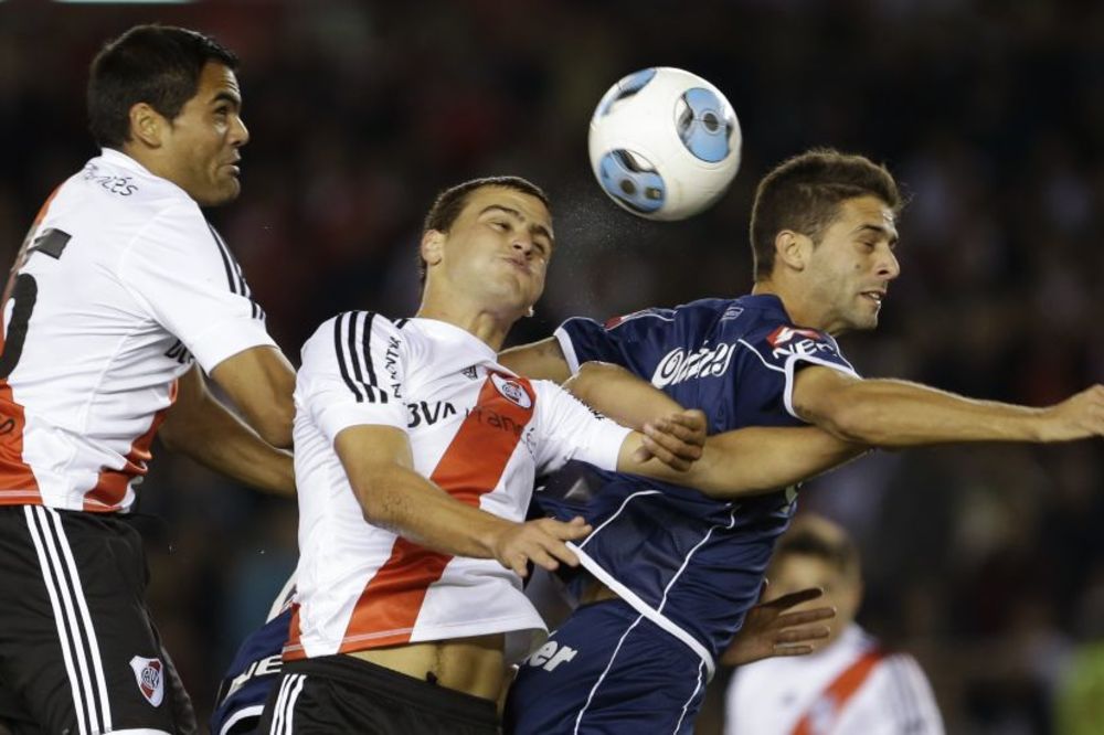 Zvezda traži štopera u Argentini: Sada je meta defanzivac River Plejta! (VIDEO)