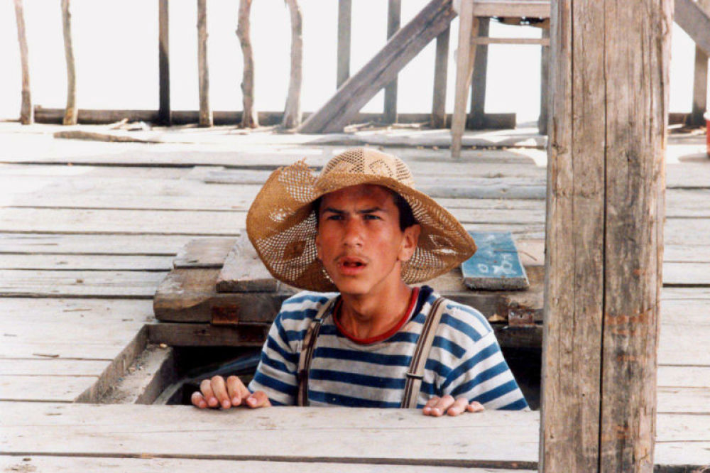 Sećate se Zareta iz filma Crna mačka, beli mačor? Danas izgleda kao drugi čovek! (FOTO)