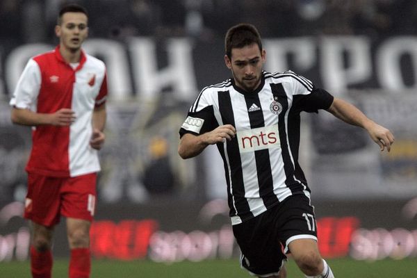 Nemci tvrde: Dortmund odvodi Živkovića za 2,5 miliona evra!