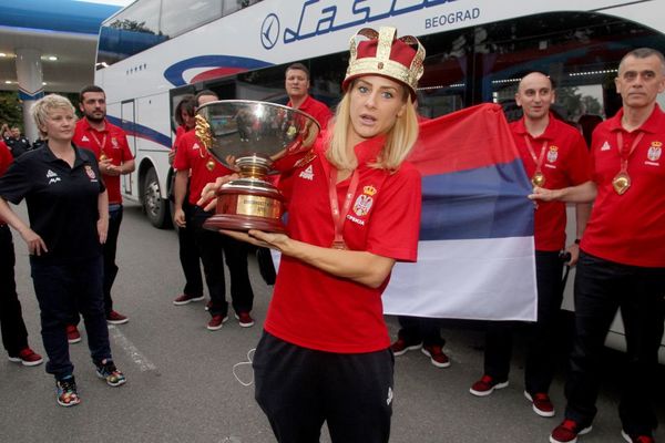 Zato i jeste kapiten Srbije: Znate li šta je Milica Dabović radila svake Nove godine u ponoć? (FOTO)