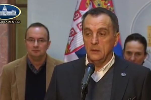 Zoran Živković se načisto obrukao: Skandalozna čestitka za NG bivšeg premijera! (VIDEO)