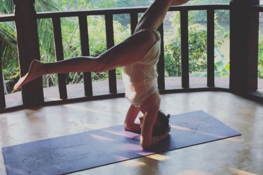 Superseksi mama! Ovo što poznata glumica u šestoj deceniji radi sa svojim telom ne mogu ni atletičarke!