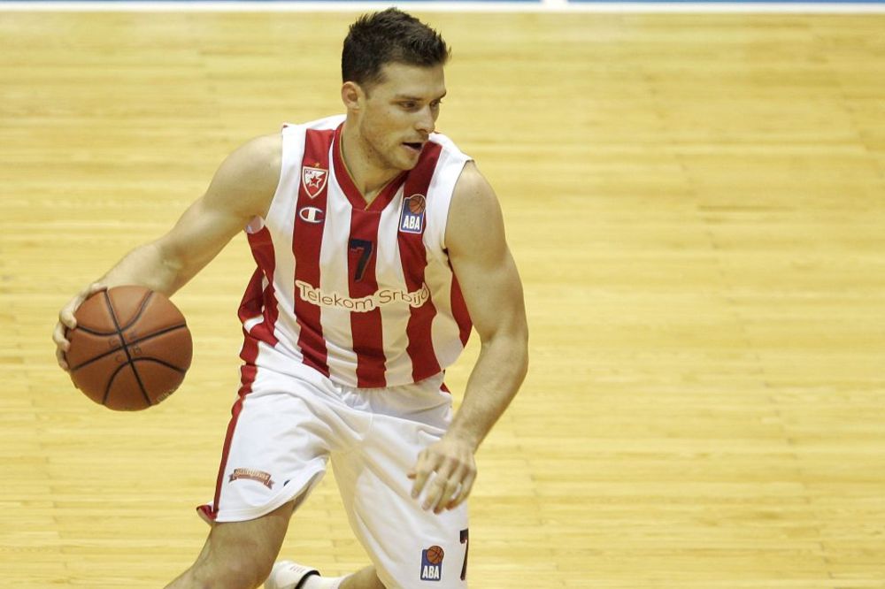 Mekelov ultimatum Zvezdi: 150.000 dolara za 72 sata ili aktivira klauzulu!