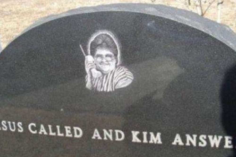 18 nadgrobnih spomenika koji lepo objašnjavaju šta je crni humor (FOTO)