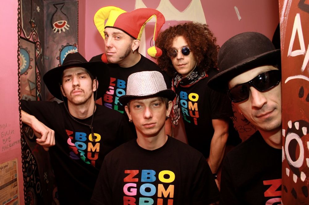 Odoše u glumce! Zbogom Brus Li izdao novu pesmu, a uskoro i film! (FOTO) (VIDEO)