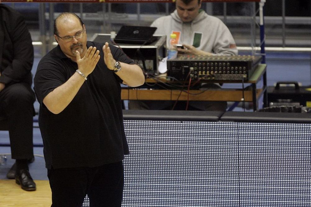 Kinzi ju je uvek pozdravljao, obožavala je Peru Božića, ali se niko nije obradovao dolasku Džikića u Partizan kao ona! (FOTO)