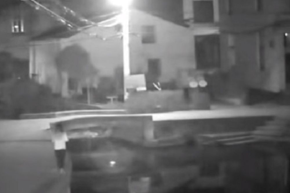 Mobilni je odveo u smrt: Zagledala se u telefon, pala u reku i udavila se! (VIDEO)