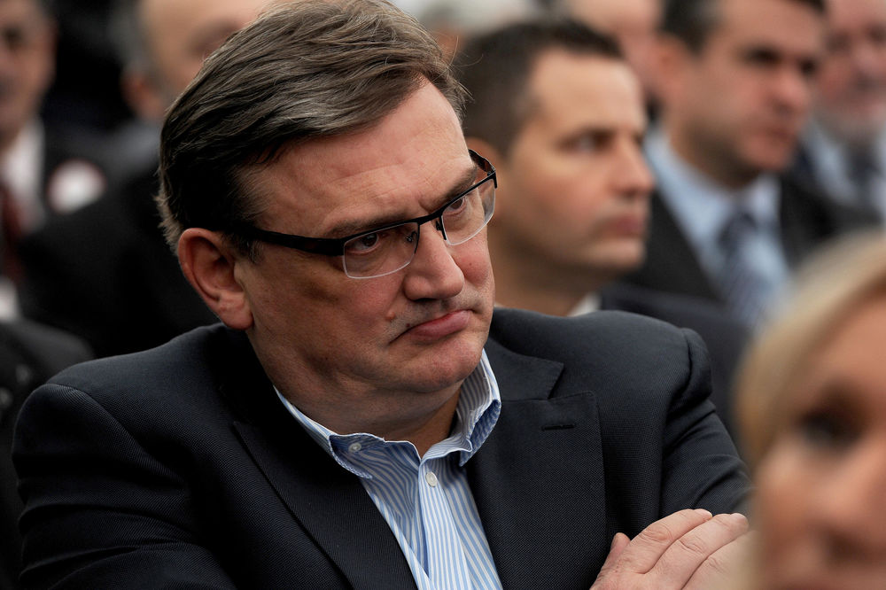 Bahati političar se podsmeva siromašnima u Srbiji! Kako ga nije sramota?