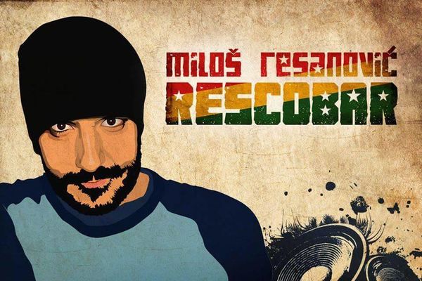 Ima sve da pršti! Ovako izgleda kad rEscobar pravi ludi božićni party!