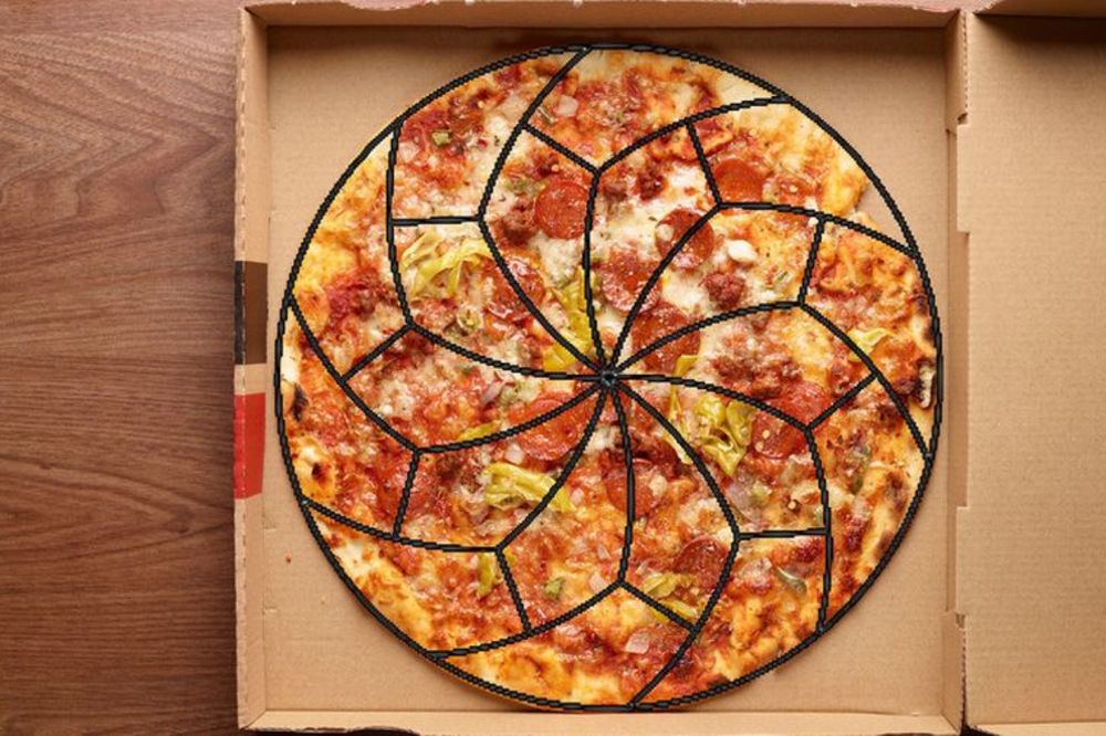 Fenomenalan savet za sečenje savršeno jednakih parčića pice! (FOTO)