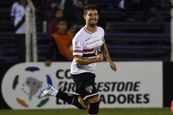 Klopova prva bomba u januaru: Alešandre Pato na putu za Liverpul! (FOTO) (VIDEO)