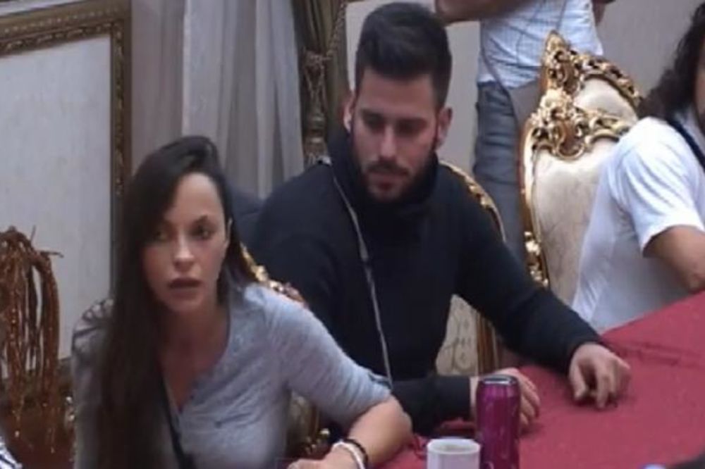 Željko zaprosio Ružicu! Majka, umesto da mu čestita, odrekla se sina! (FOTO)