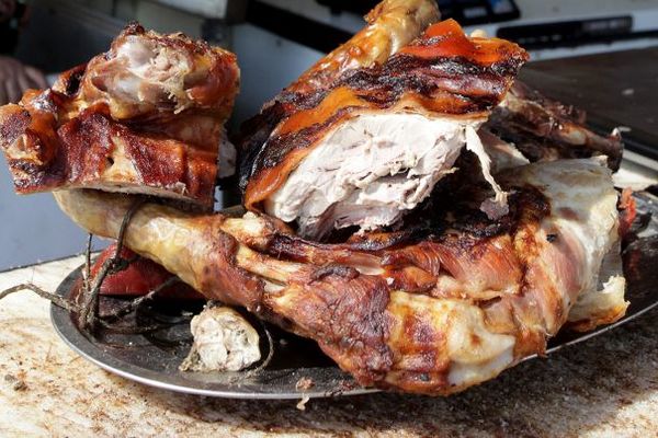 Odneto meso, ali pronađeno vozilo: Lociran kombi pečenjare iz Gornjeg Milanovca!