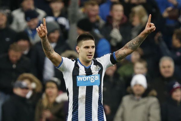 Mitrogol ponovo radi: Srbin strelac protiv Mančester junajteda! (VIDEO)